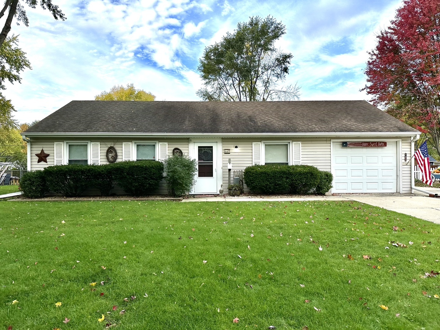 Property Photo:  66 Sheffield Road  IL 60538 