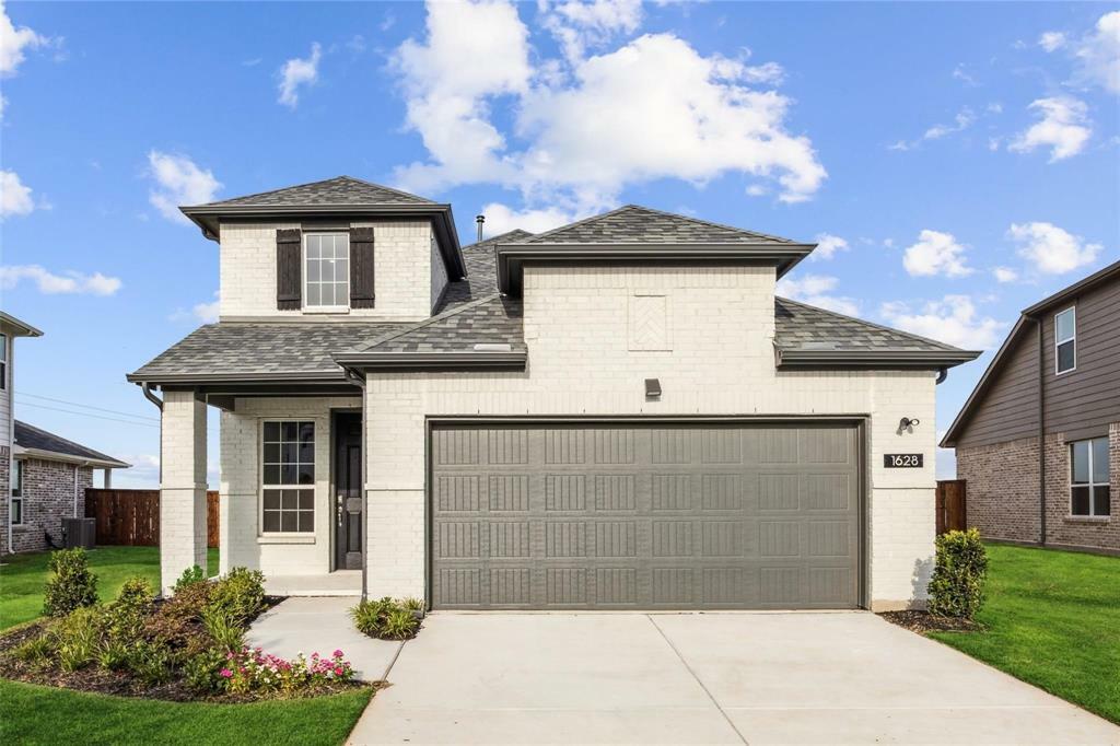 Property Photo: 1628 Barnwood Trace TX 75009