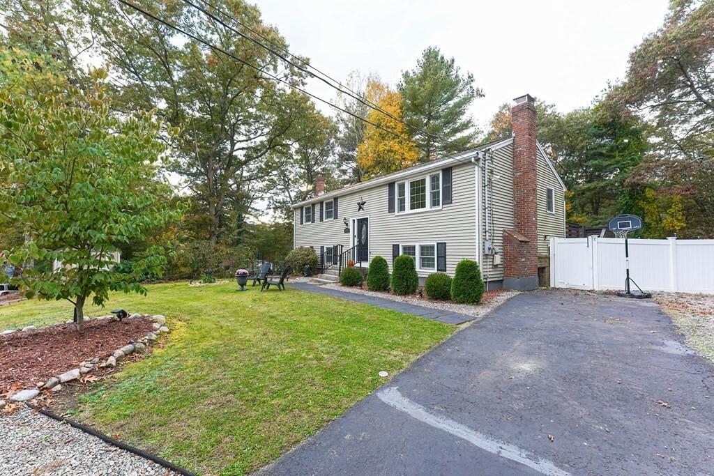 Property Photo:  253 Forest Grove Ave  MA 02093 