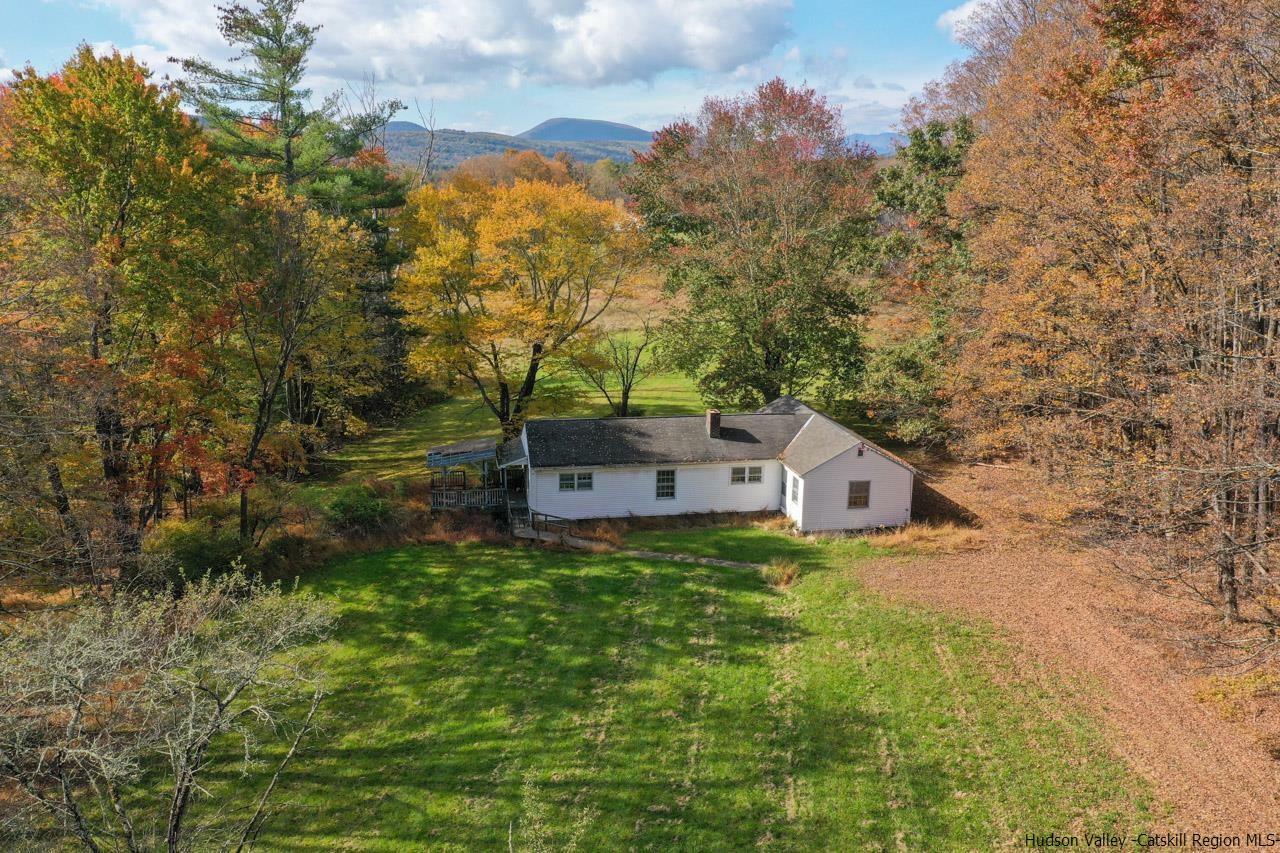 Property Photo:  2207 Glasco  NY 12498 