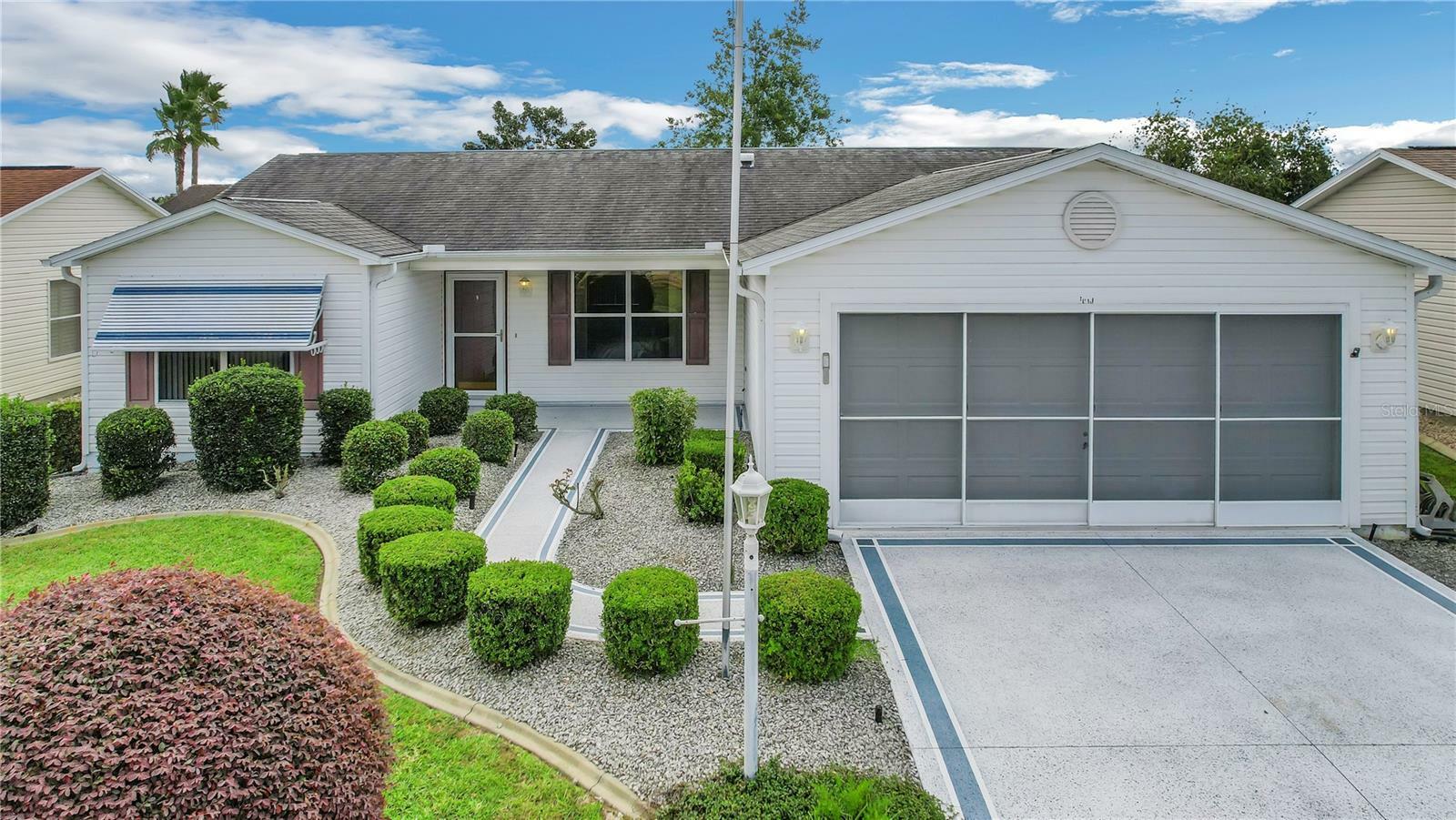 Property Photo:  2010 Cordero Court  FL 32159 