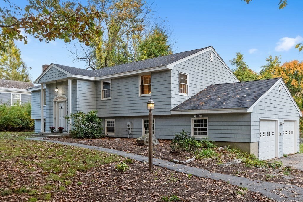 Property Photo:  22 Sunset Rock Road  MA 01810 