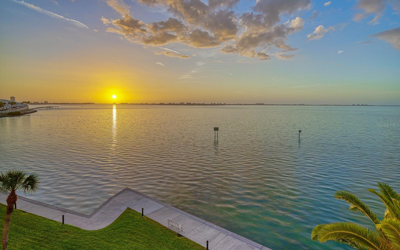 Property Photo: 101 Sunset Drive 402 FL 34236