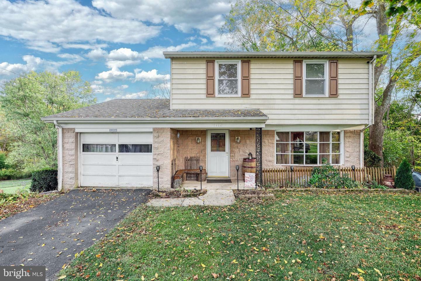 Property Photo:  2636 Sedgewick Avenue  PA 17315 