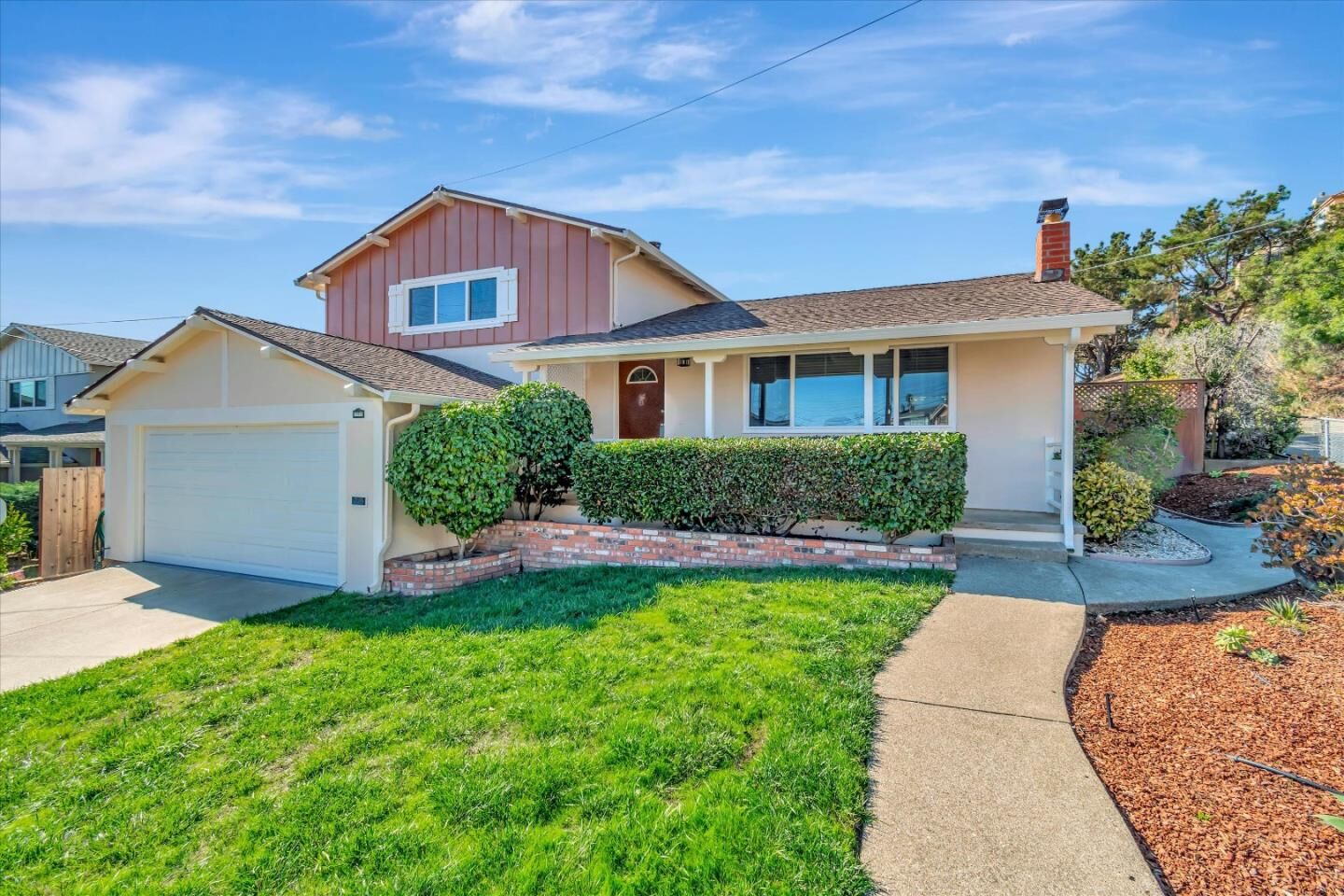 Property Photo:  553 Eucalyptus Avenue  CA 94080 