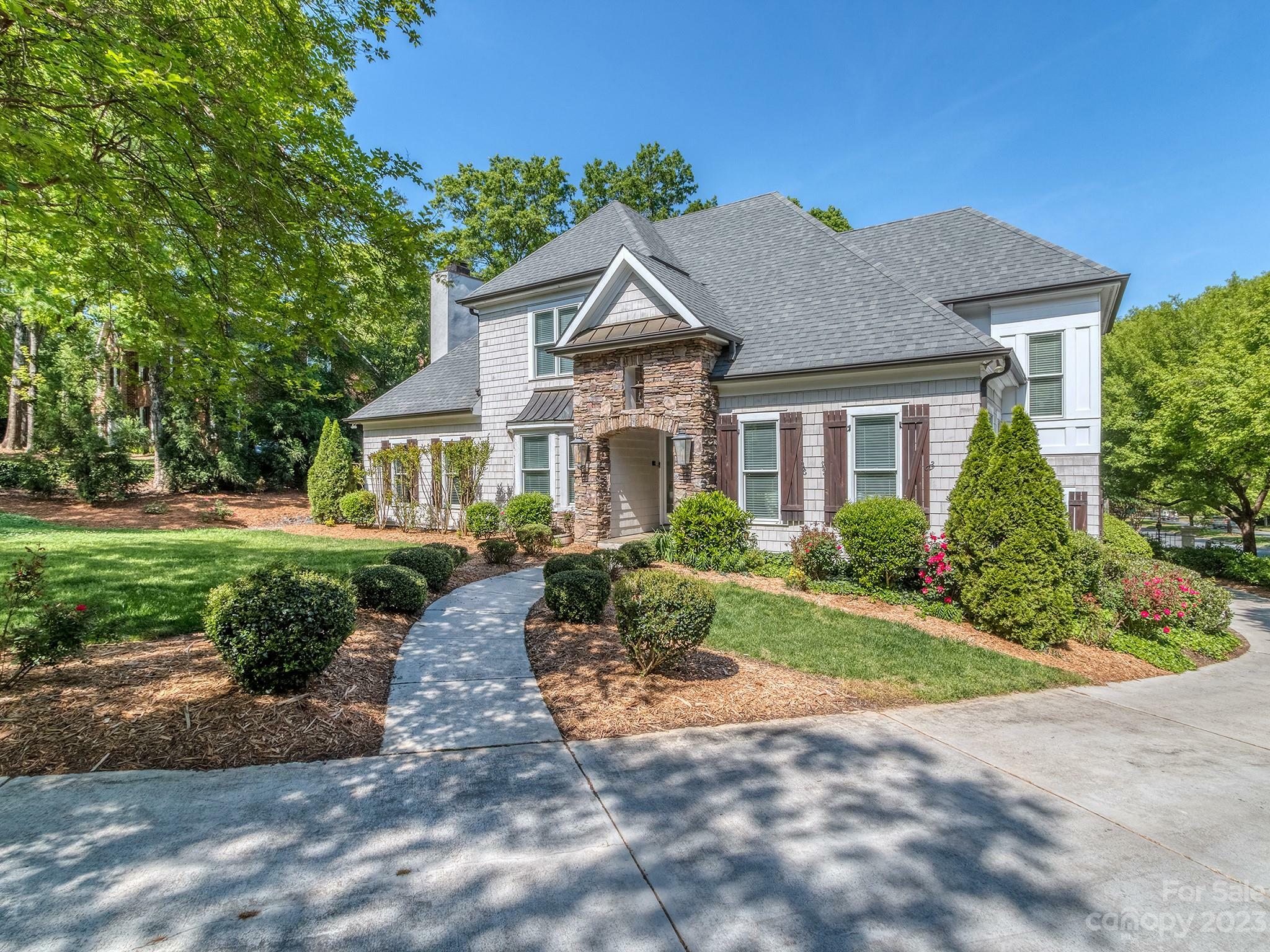 Property Photo: 2600 Giverny Drive NC 28226