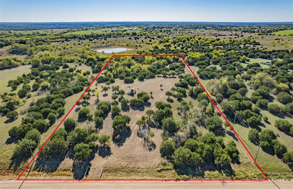 Property Photo: 1070 Maverick Court TX 76093