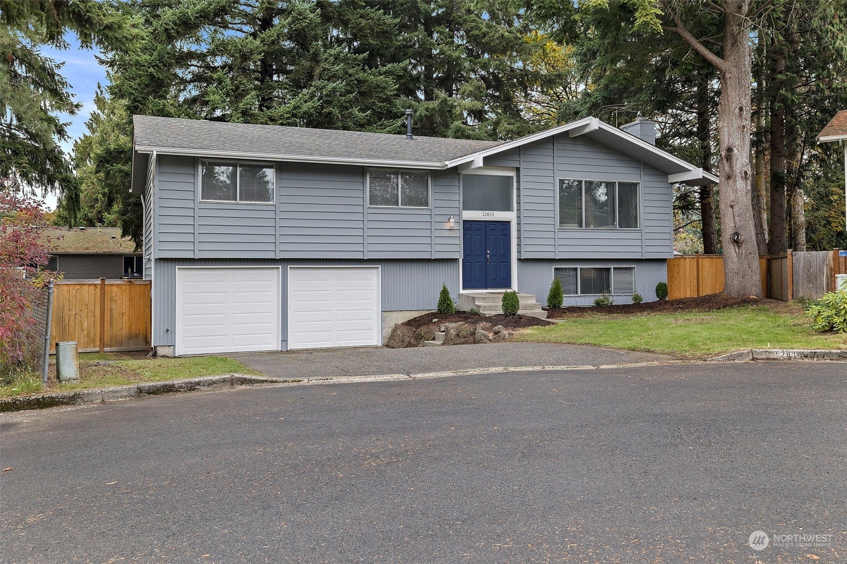 Property Photo:  12810 SE 185th Place  WA 98058 