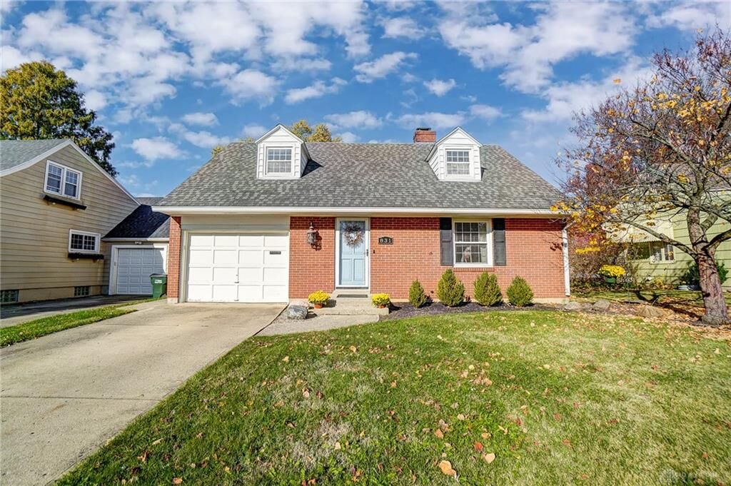 Property Photo: 831 Buckingham Road OH 45419