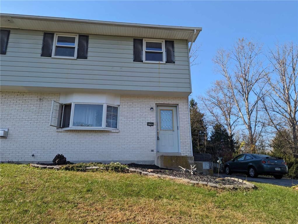 Property Photo: 6152 Glen Court PA 18053