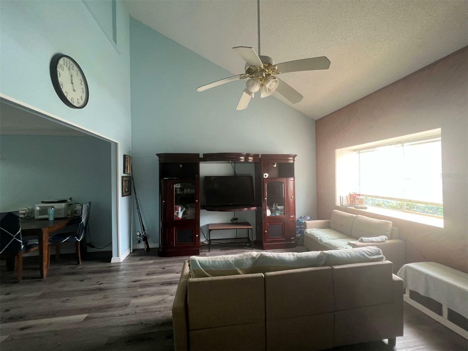 Property Photo:  1209 S Park Avenue  FL 34787 