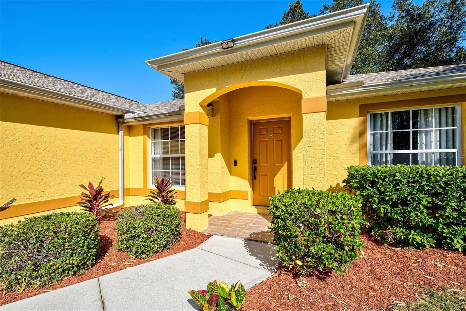 Property Photo: 5218 Jacaranda Avenue FL 34291