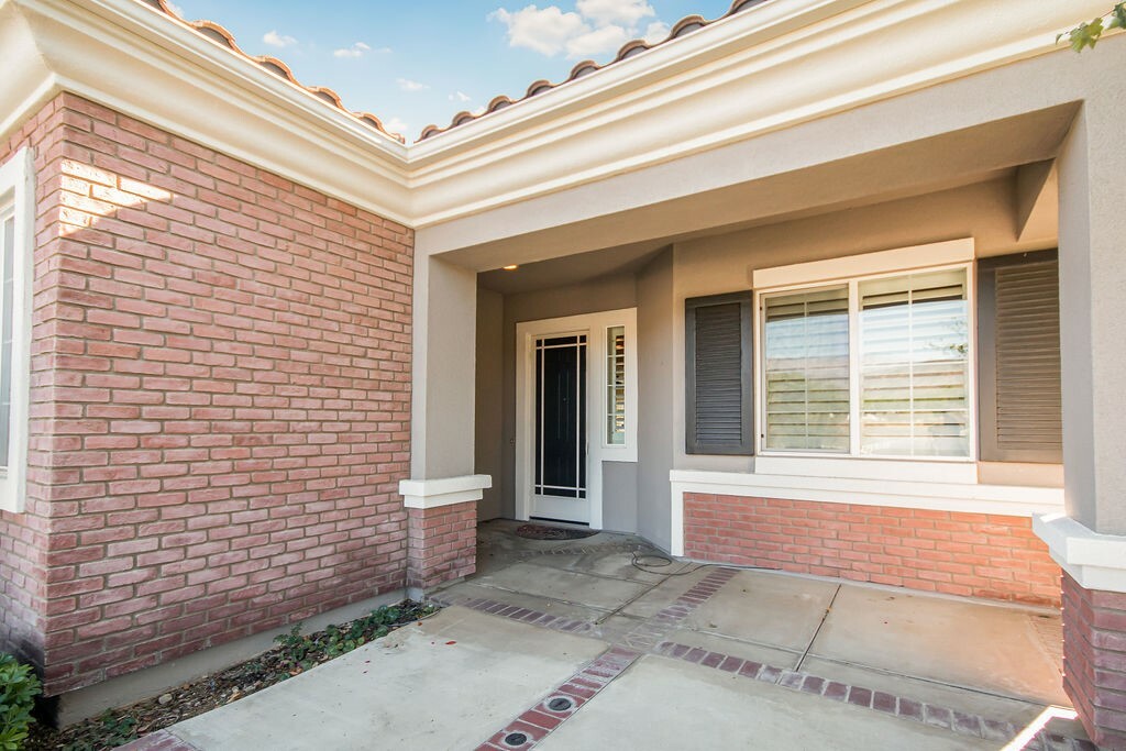 Property Photo:  923 Monarch Court  CA 92223 