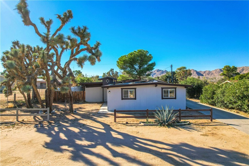 Property Photo:  7638 Elk Trail  CA 92284 