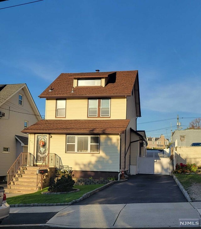 Property Photo:  551 6th Avenue  NJ 07071 