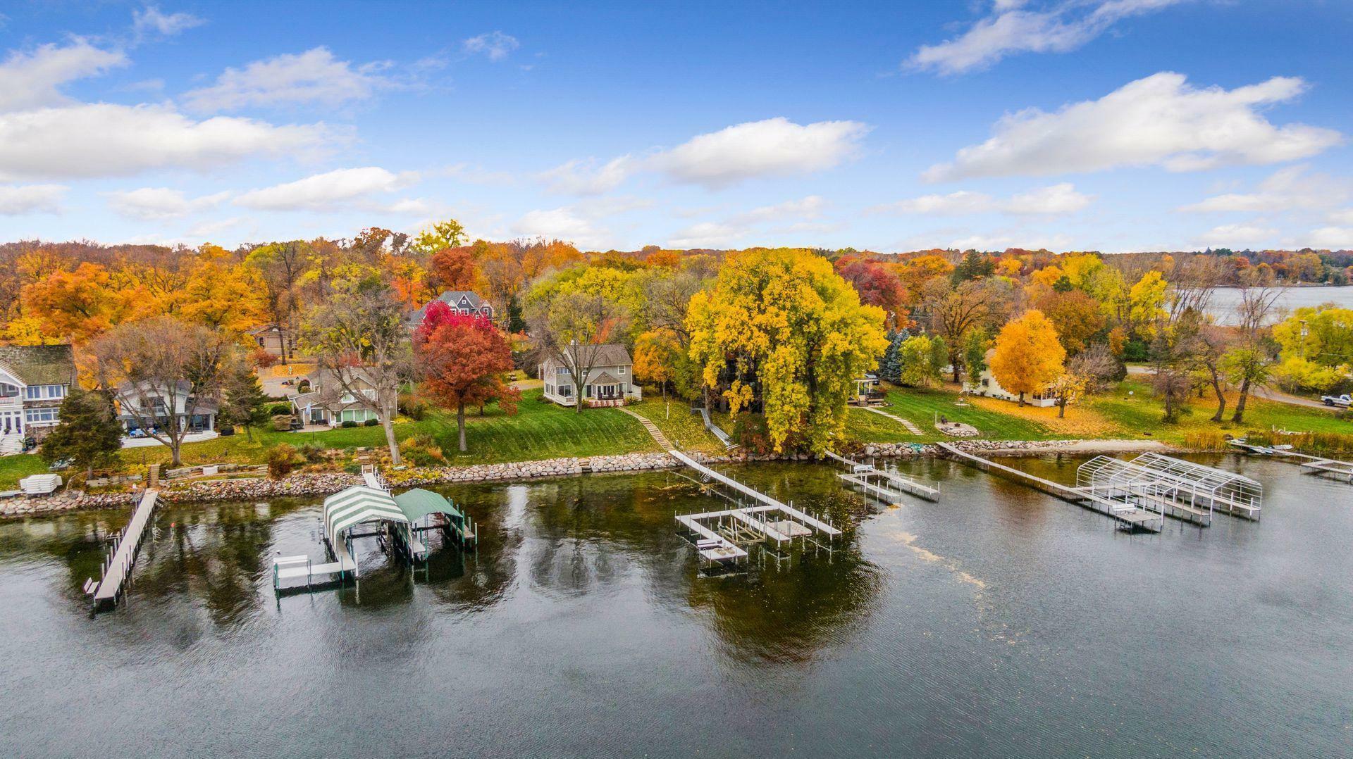 Property Photo:  1650 Shadywood Road  MN 55391 