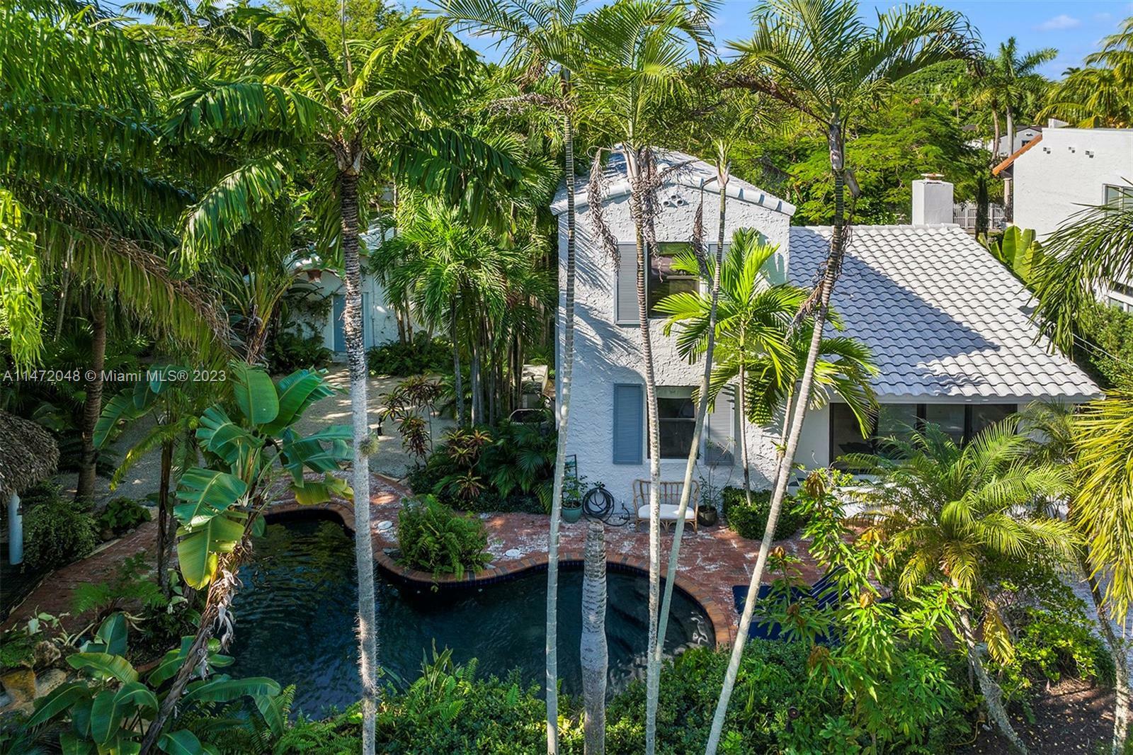 Property Photo:  3531 Crystal Ct  FL 33133 