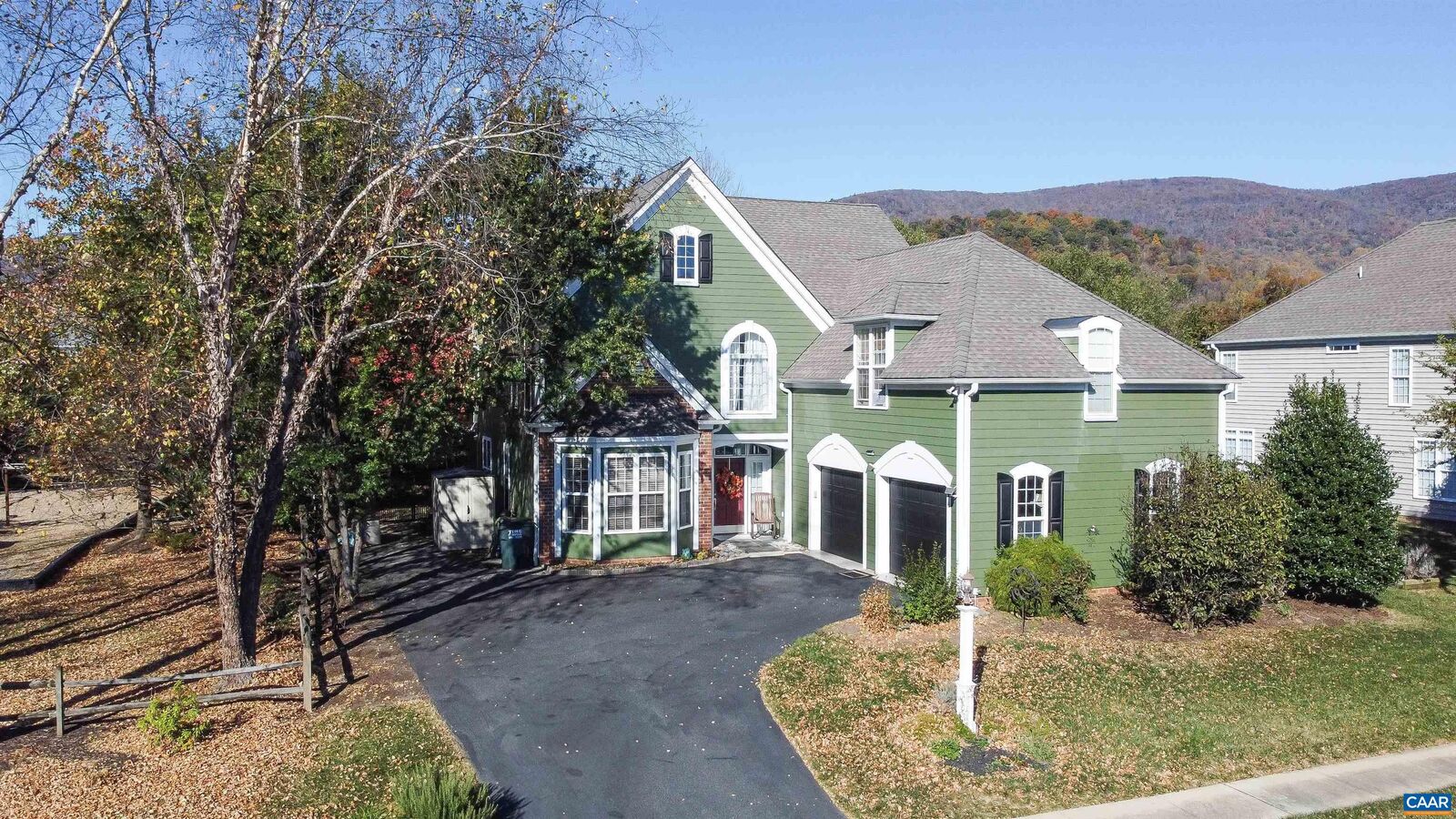 5 bed Crozet home for sale 1545 Jarman Lake Rd, Crozet, VA 22932