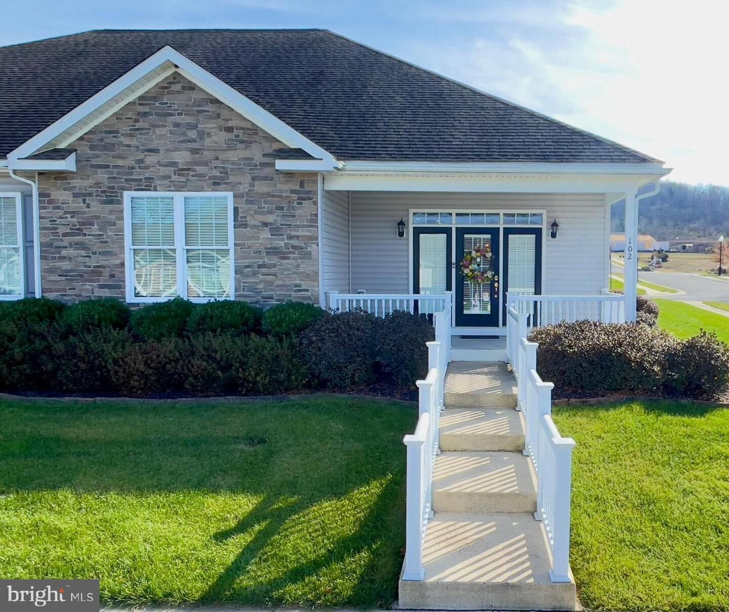 Property Photo:  102 Candlewick Court  MD 21532 