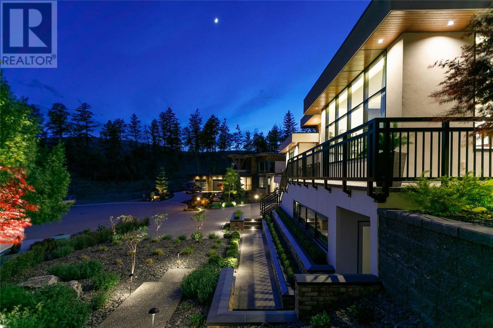 Property Photo: 701 Pinehaven Court BC V1V2Y3