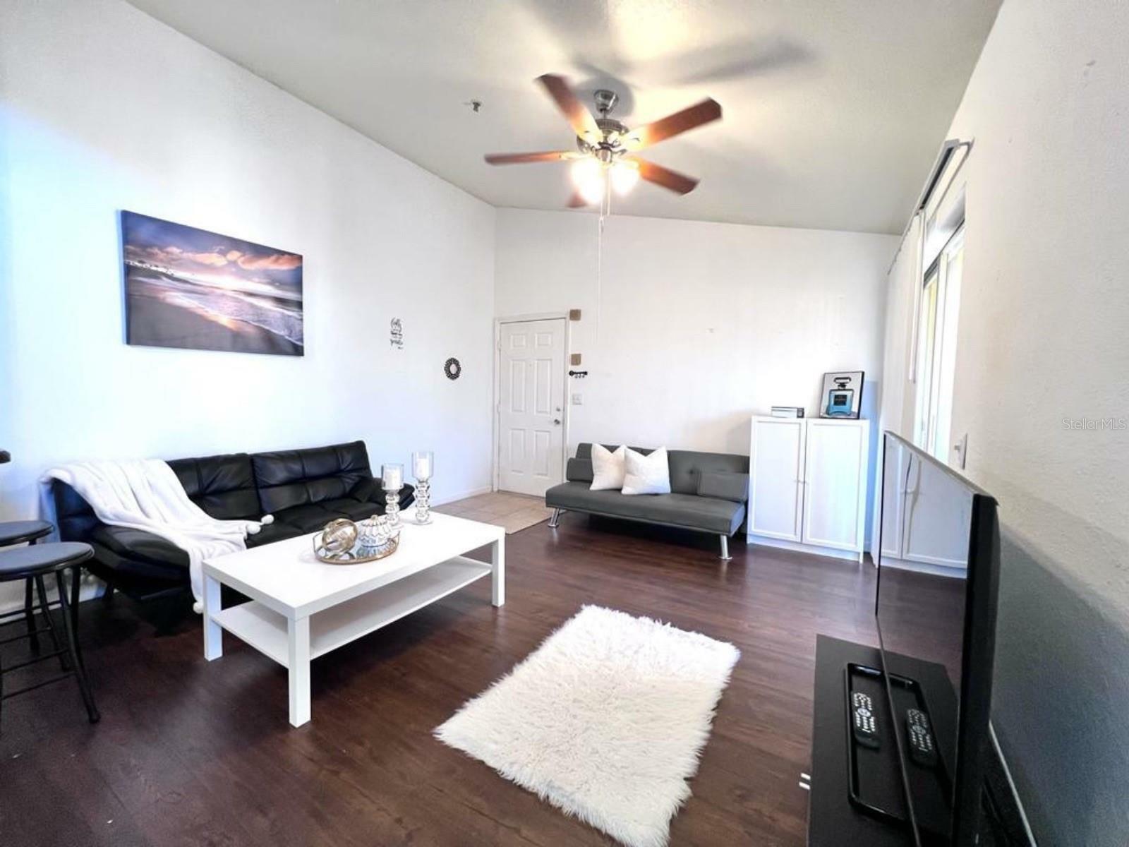 Property Photo: