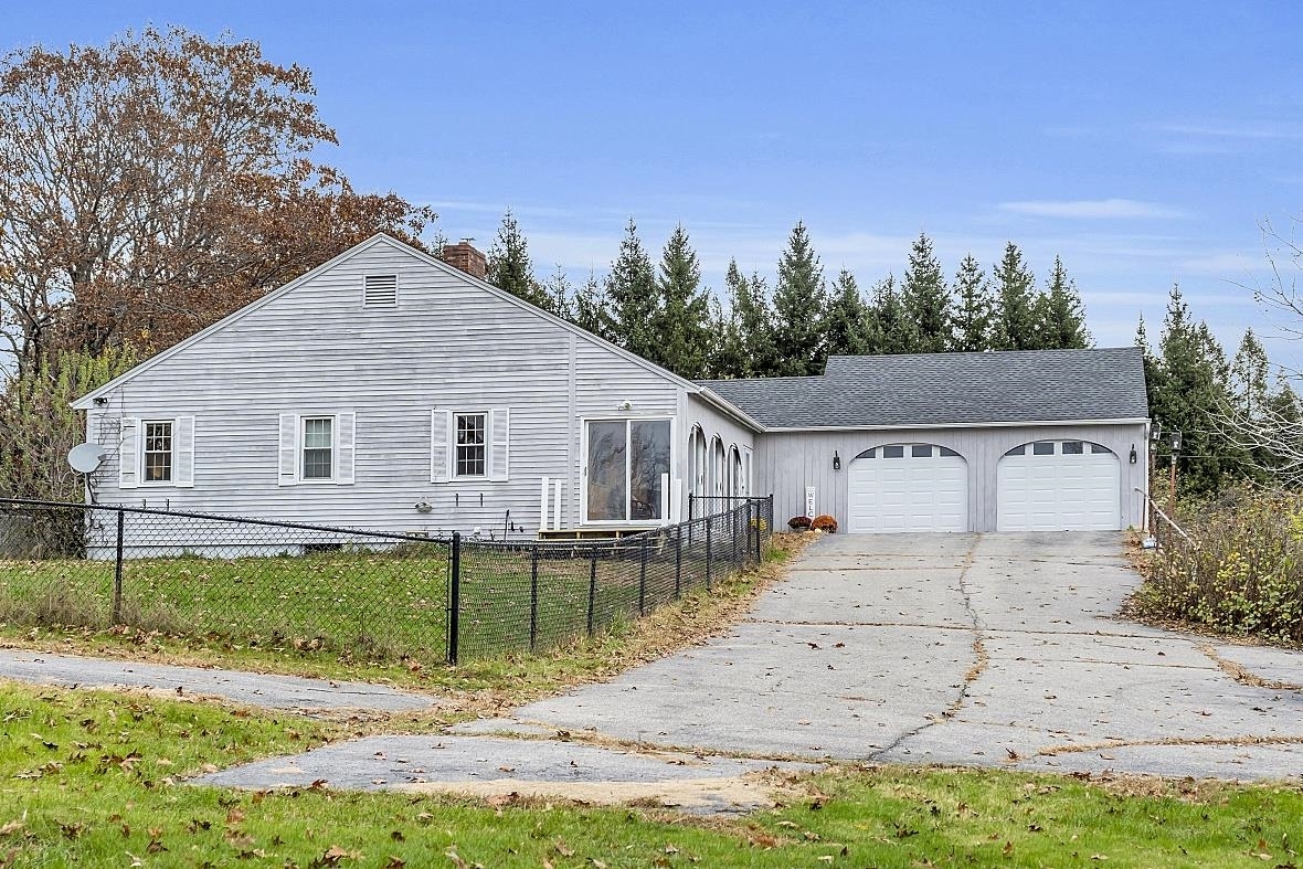 Property Photo:  48 Curtis Farm Road  NH 03086 