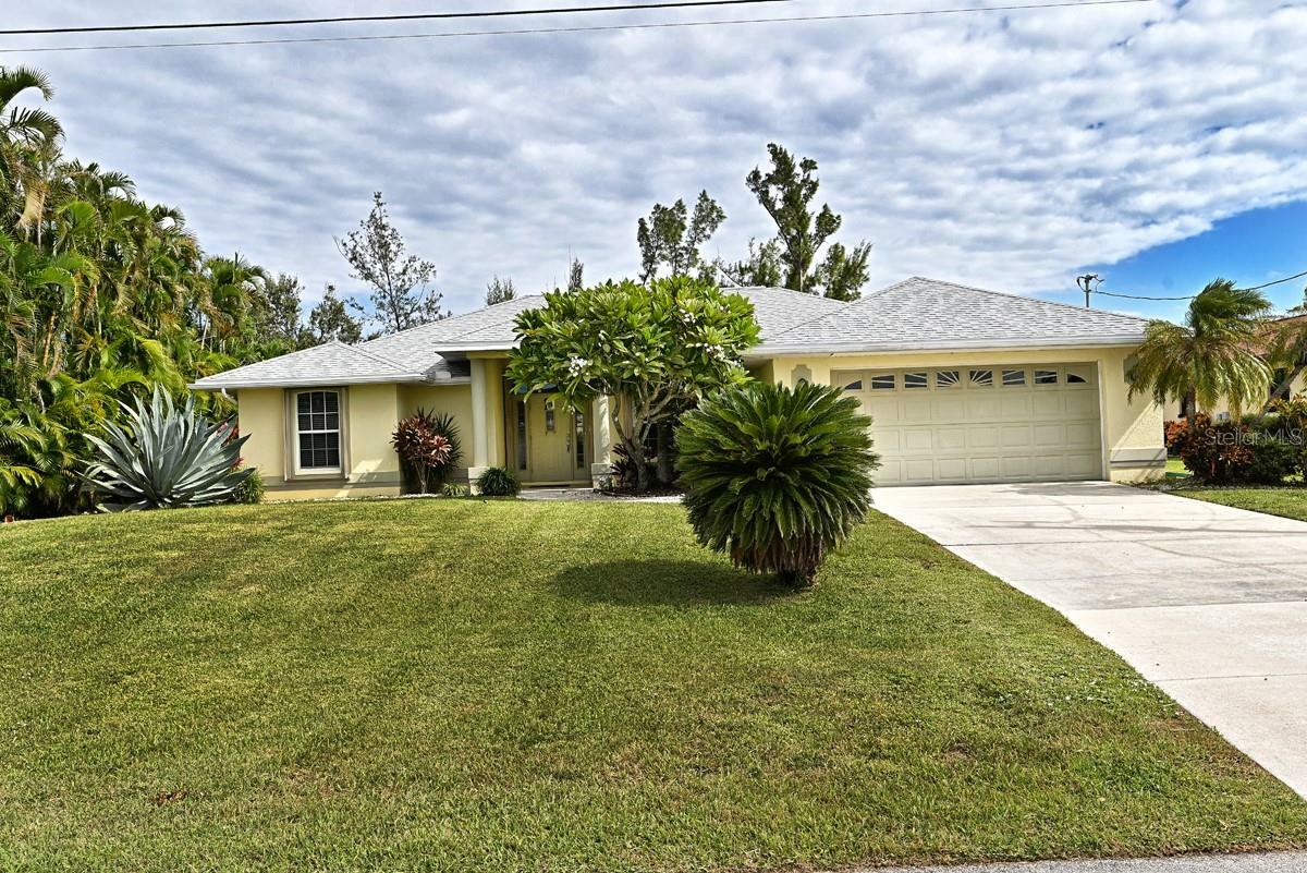 Property Photo: 4119 SW 17th Place FL 33914