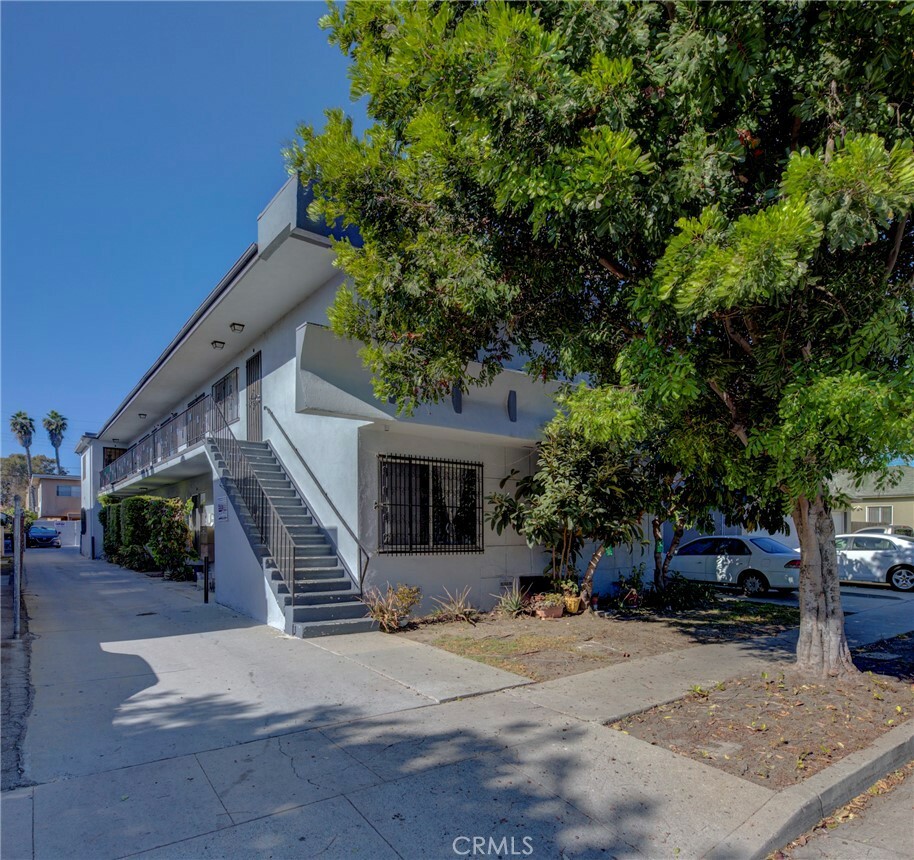 2615 Chariton Street  Los Angeles CA 90034 photo