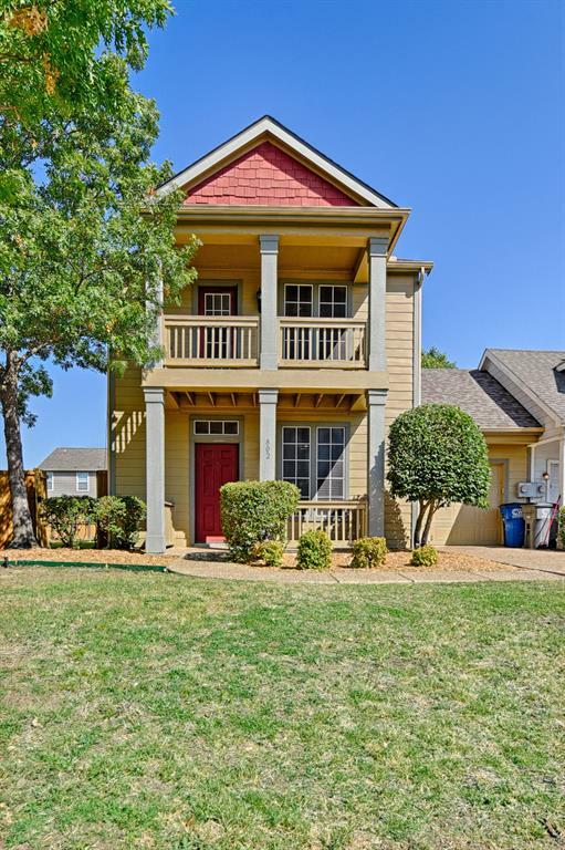Property Photo: 802 Chickesaw Lane TX 75098