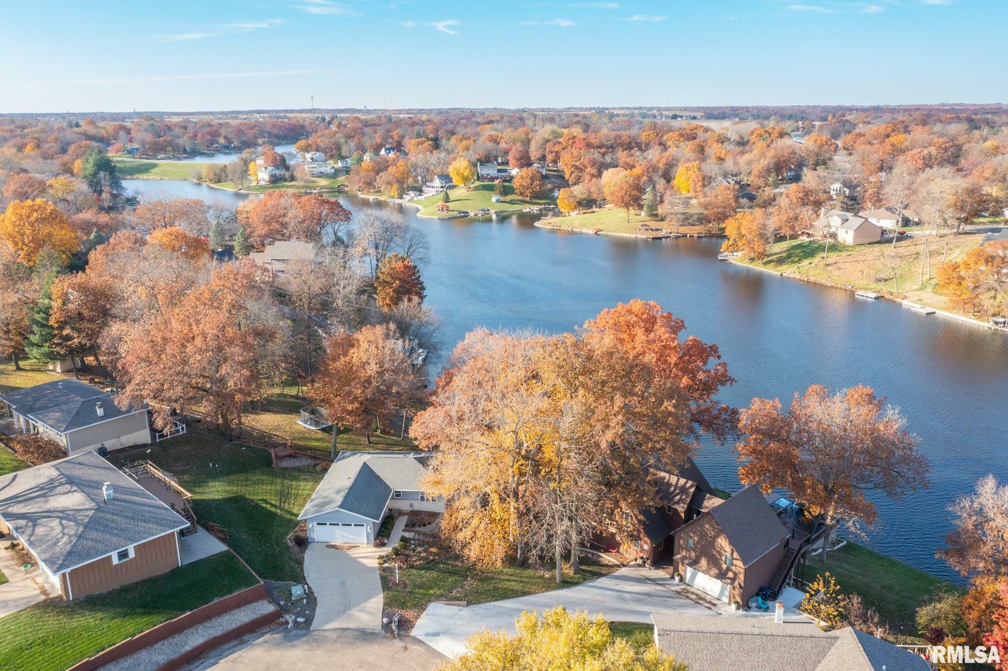 Property Photo: 9517 W Whittingham Point IL 61547
