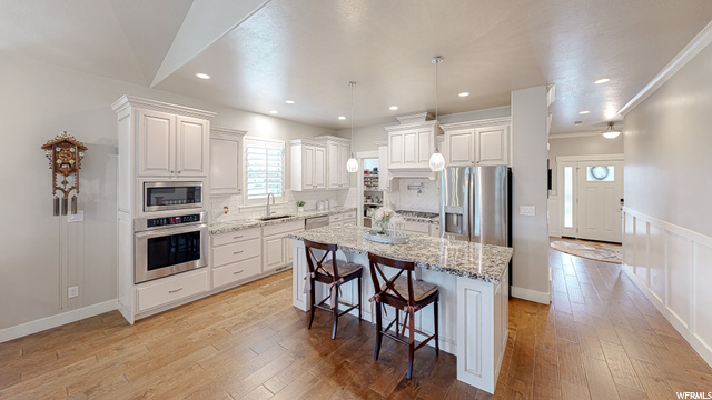Property Photo: 728 S Golden Leaf Way UT 84664