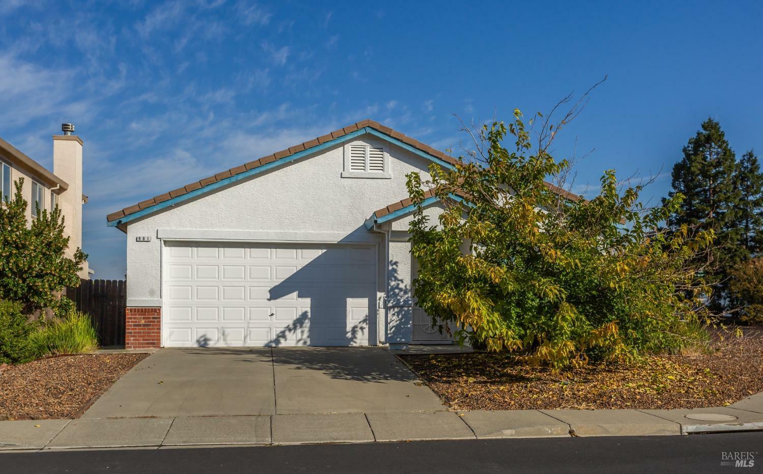 901 Pearwood Court  Vacaville CA 95687 photo