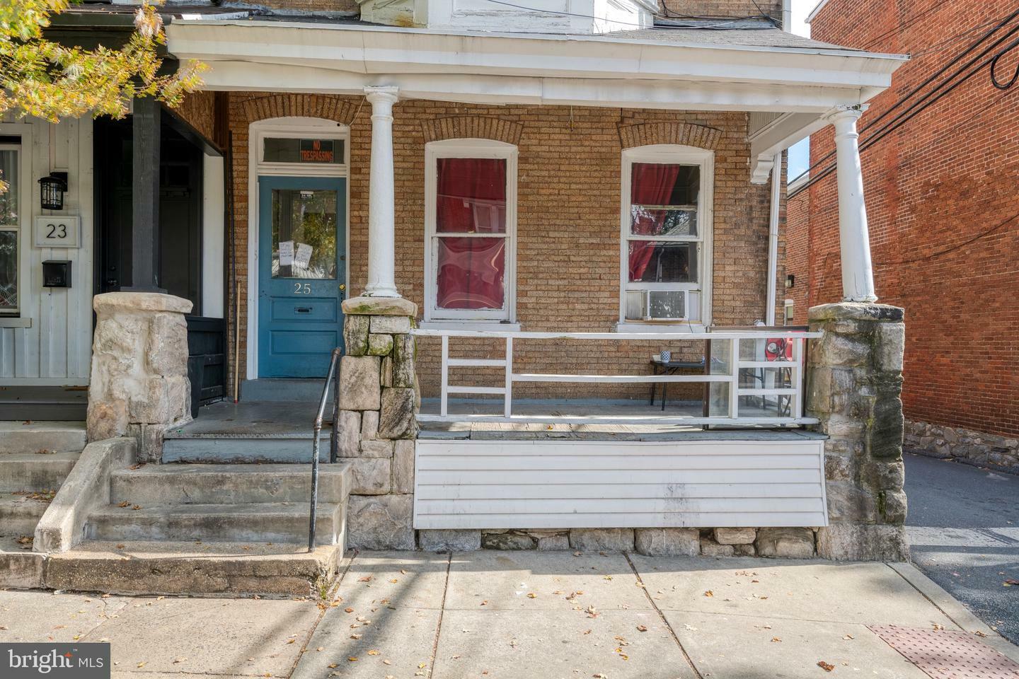 Property Photo: 25 S Ann Street PA 17602