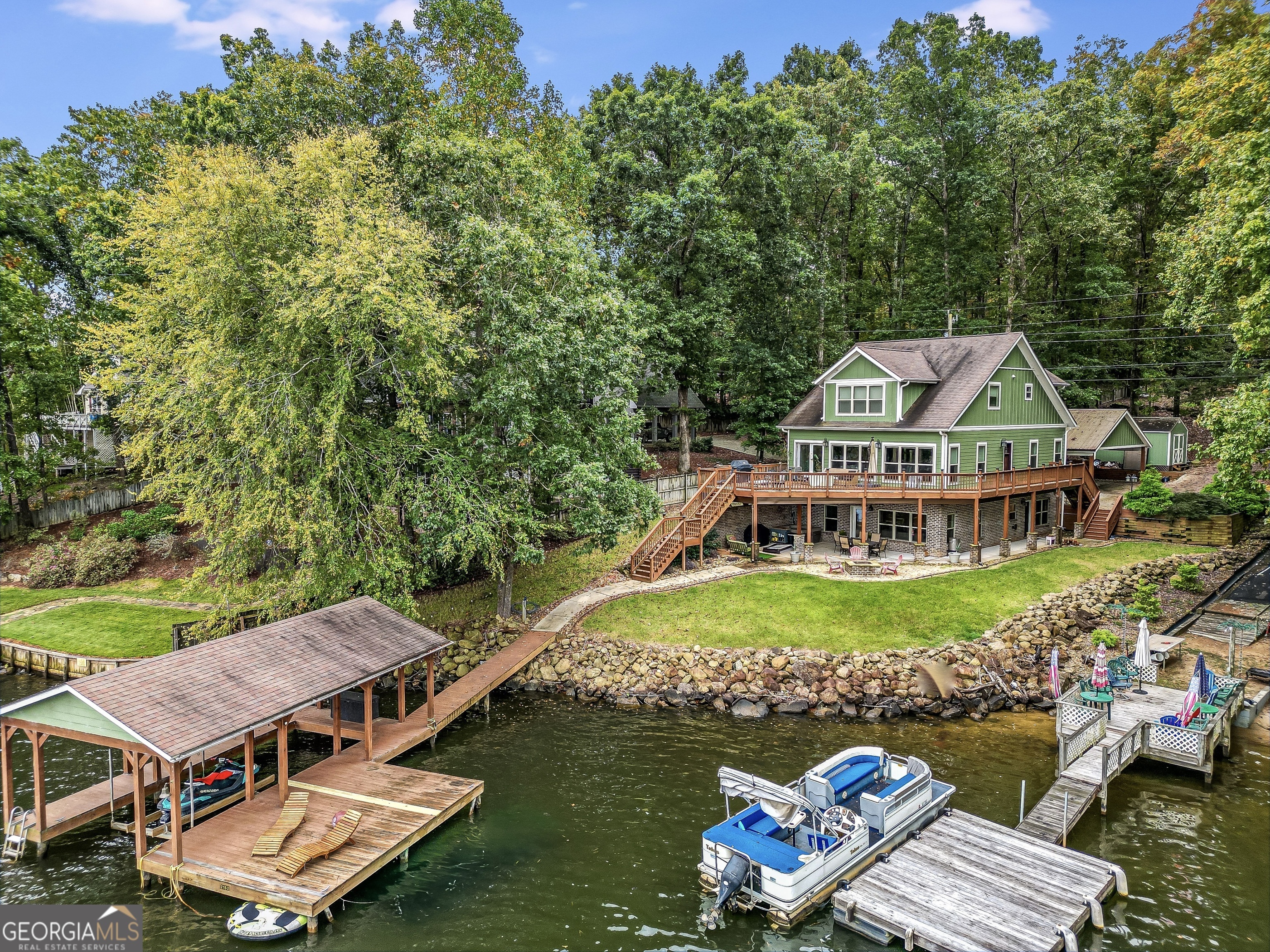 Property Photo:  304 Roberts Point Road  GA 30233 