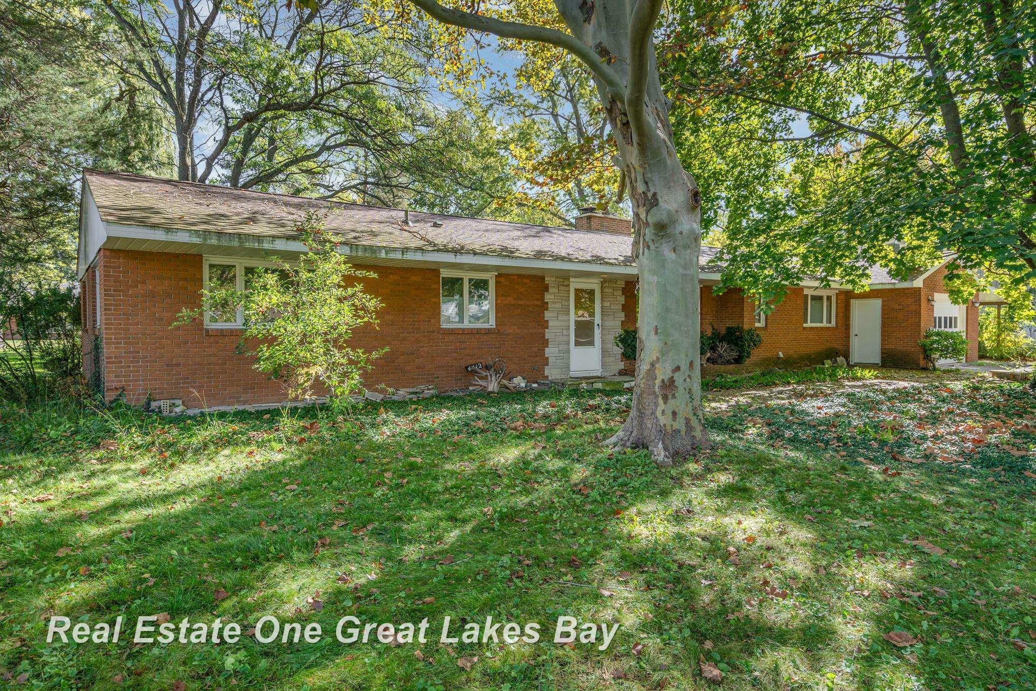 Property Photo:  4412 Huron  MI 48642 