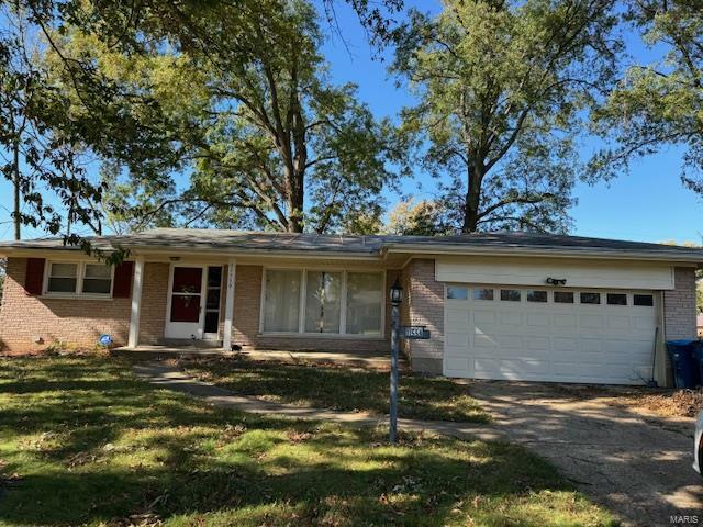 11559 Asheboro  St Louis MO 63138 photo