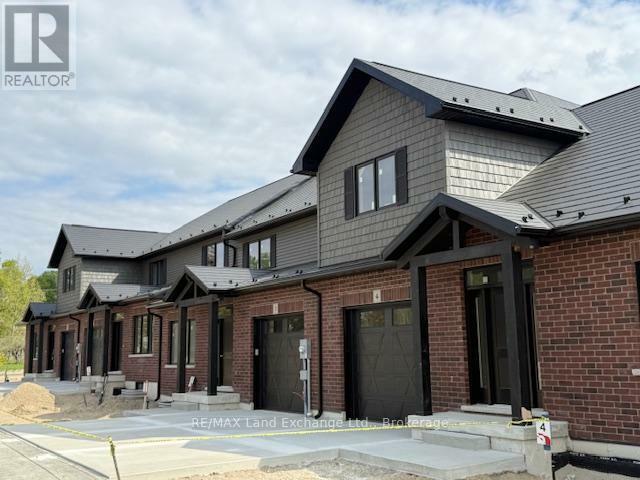 Property Photo: 8 Golf Links Road Unit 2 ON N2Z 0G1