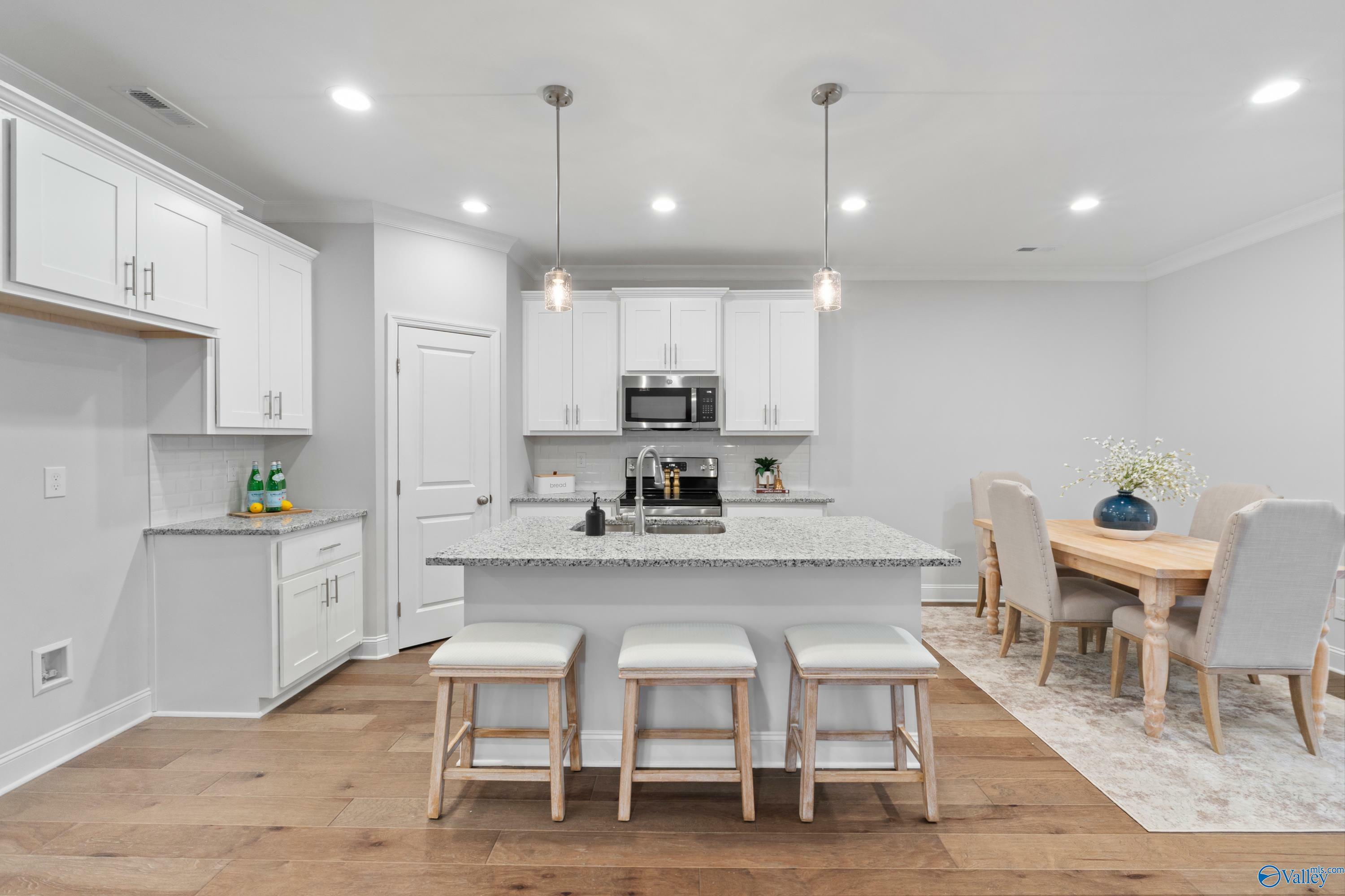 Property Photo: 106 Atkinson Alley AL 35756