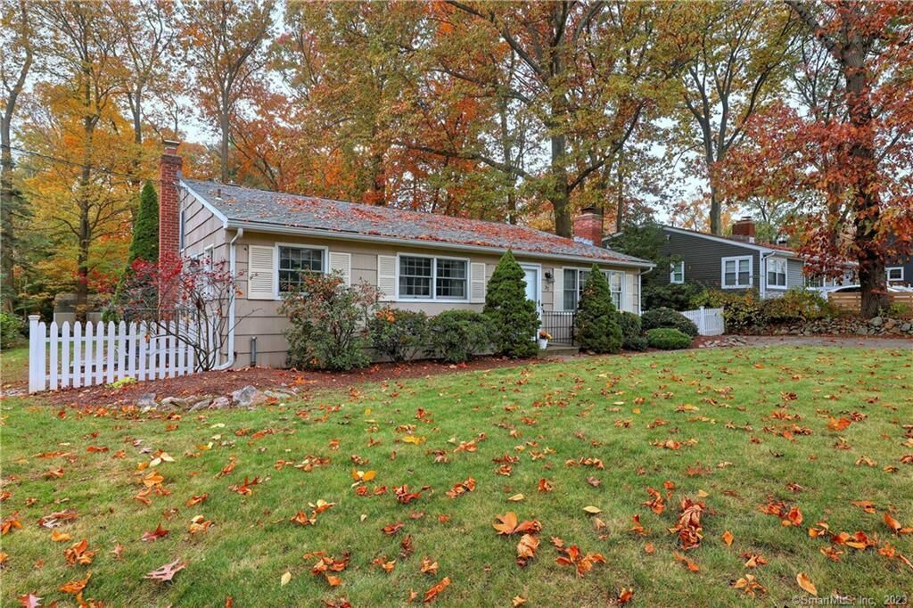 Property Photo: 32 Indian River Road CT 06460