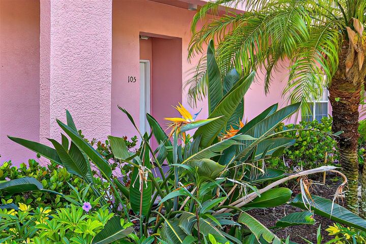 Property Photo: 2120 Heron Lake Drive 105 FL 33983