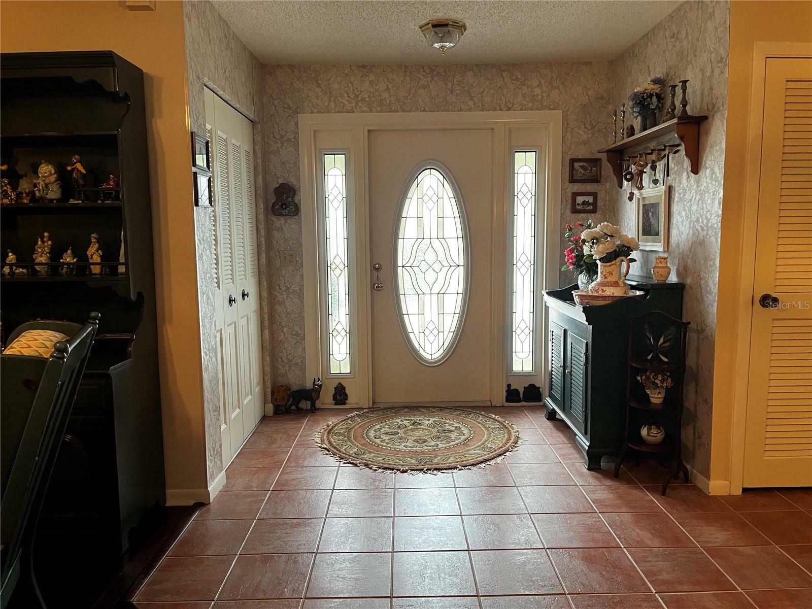 Property Photo:  2003 El Rancho Drive  FL 33573 