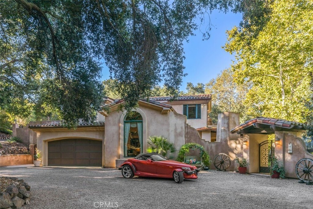 Property Photo: 25475 Carancho Road CA 92590