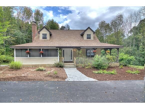 Property Photo: 9 South Bow Road NH 03106