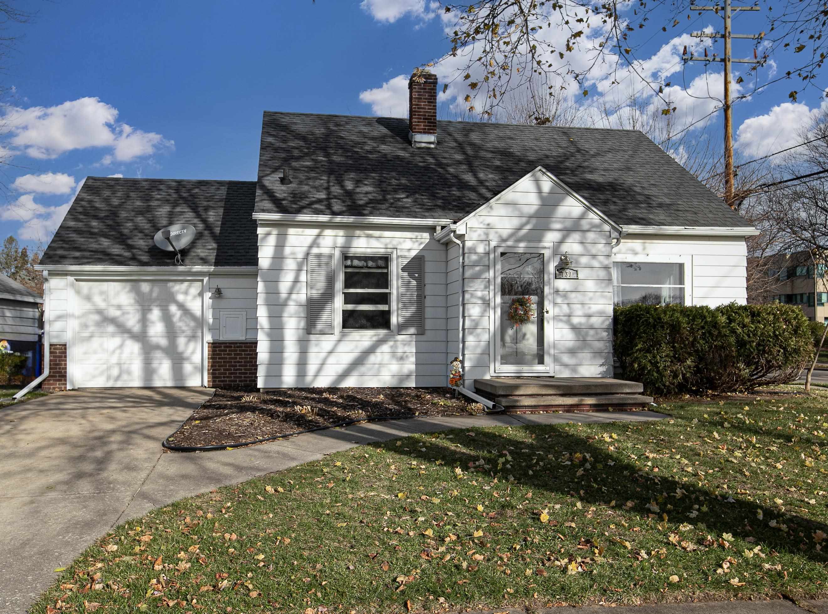 Property Photo:  730 E Grant Street  WI 54911 