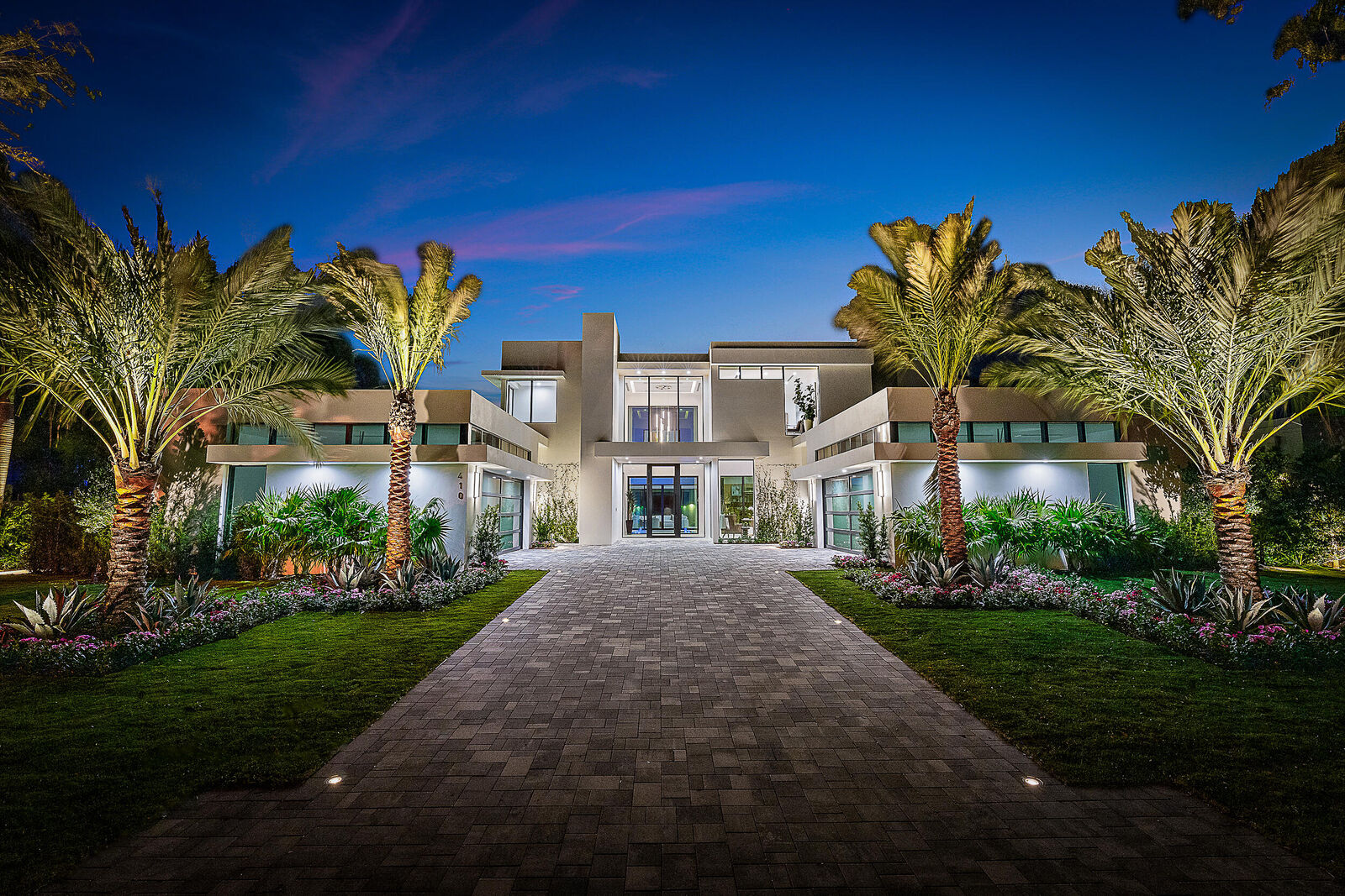 Property Photo: 410 Mariner Drive FL 33477