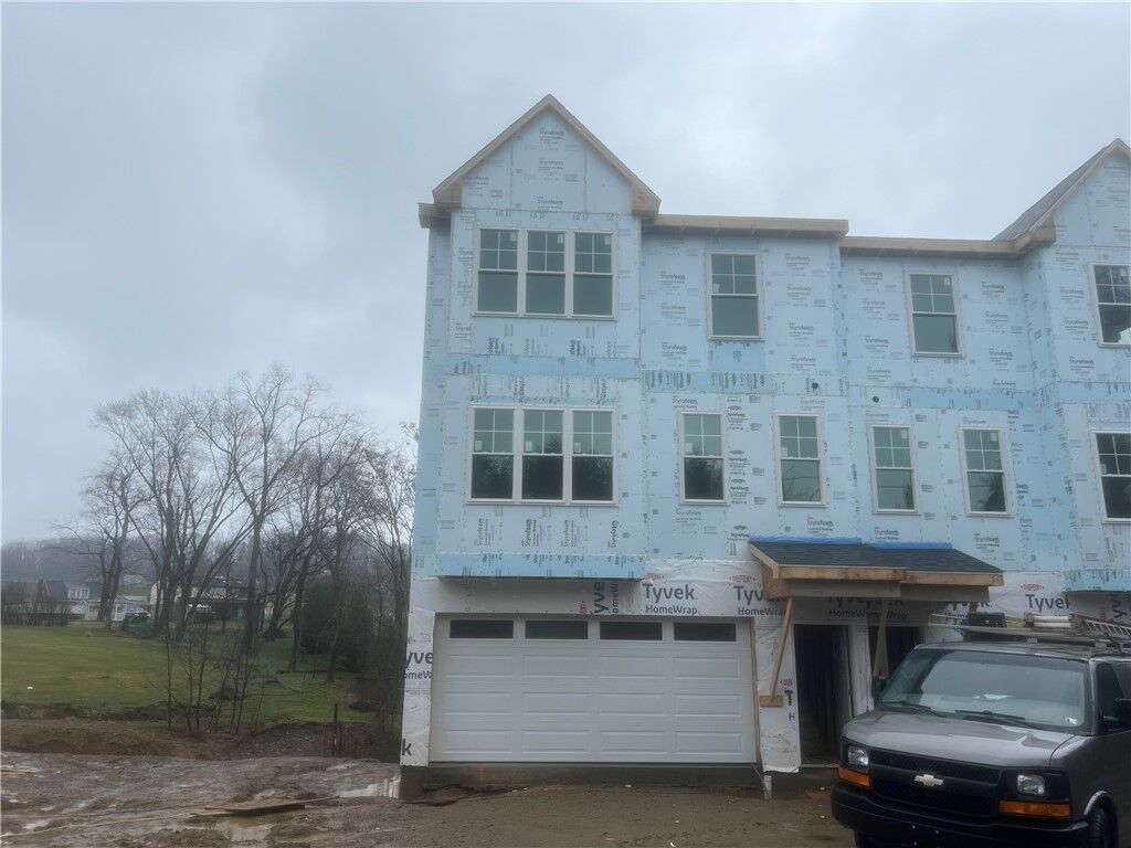 Property Photo:  109 Locust Ridge Drive  PA 15209 