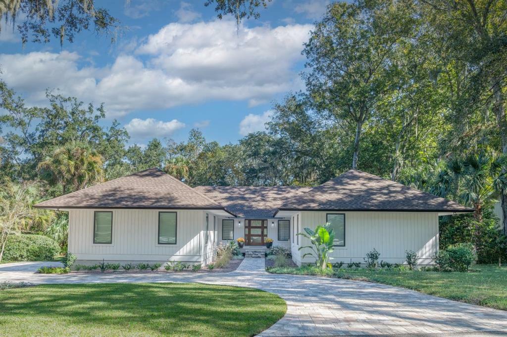 Property Photo:  4 Willow Pond Road  FL 32034 