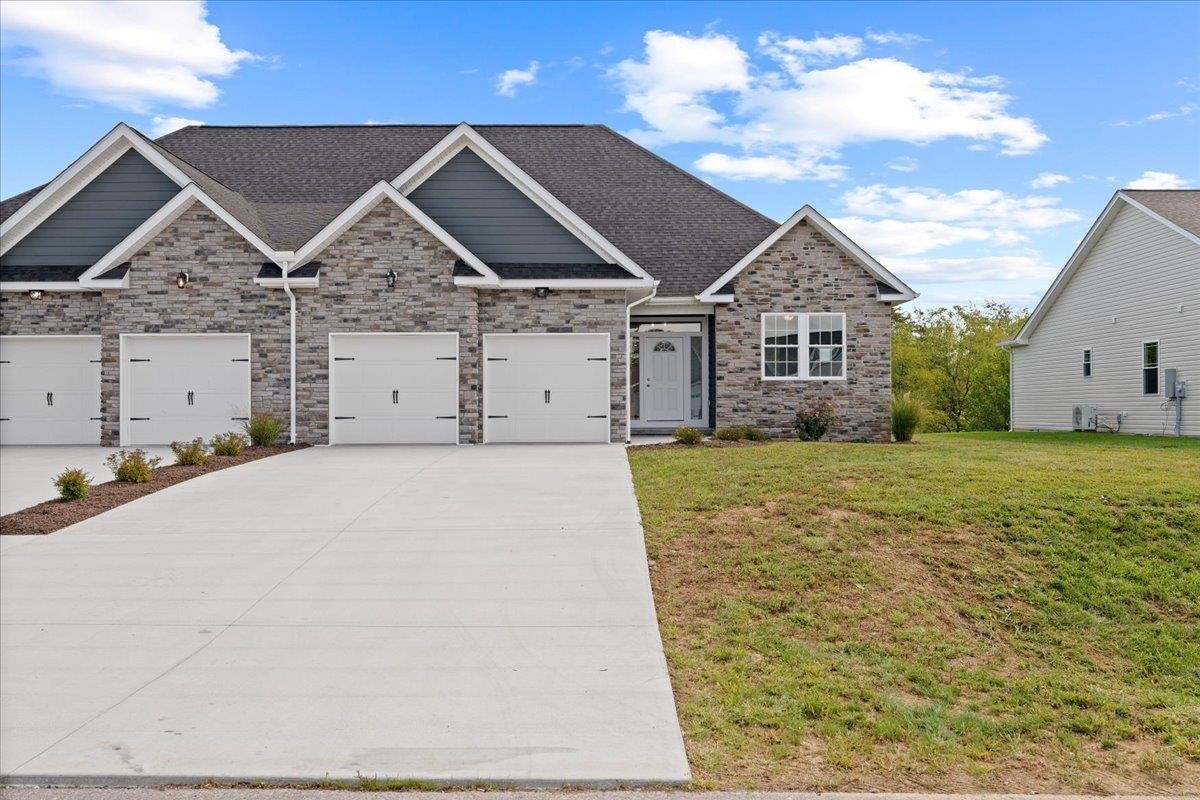 805 Barrows Ct  McGaheysville VA 22840 photo