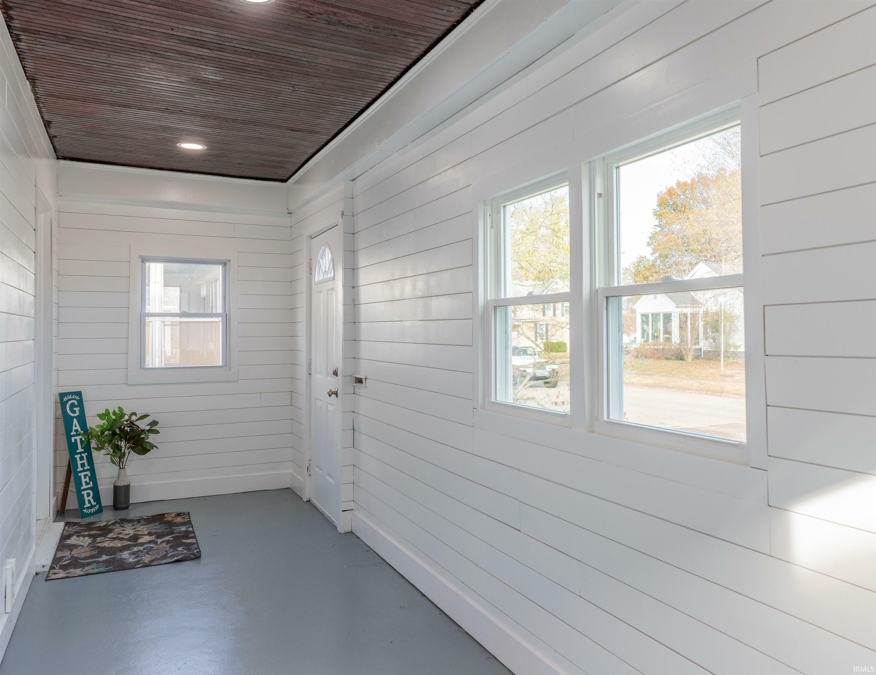Property Photo: 1707 Hollywood Avenue IN 47712