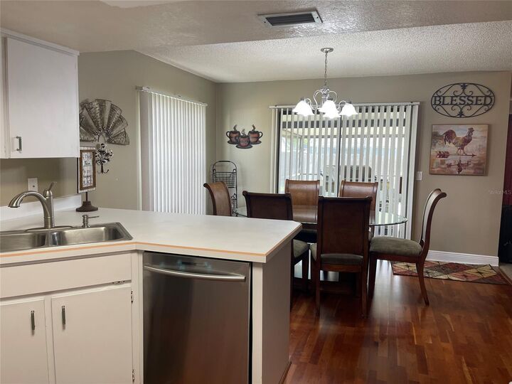 Property Photo: 3030 Royal Palm Drive FL 32141